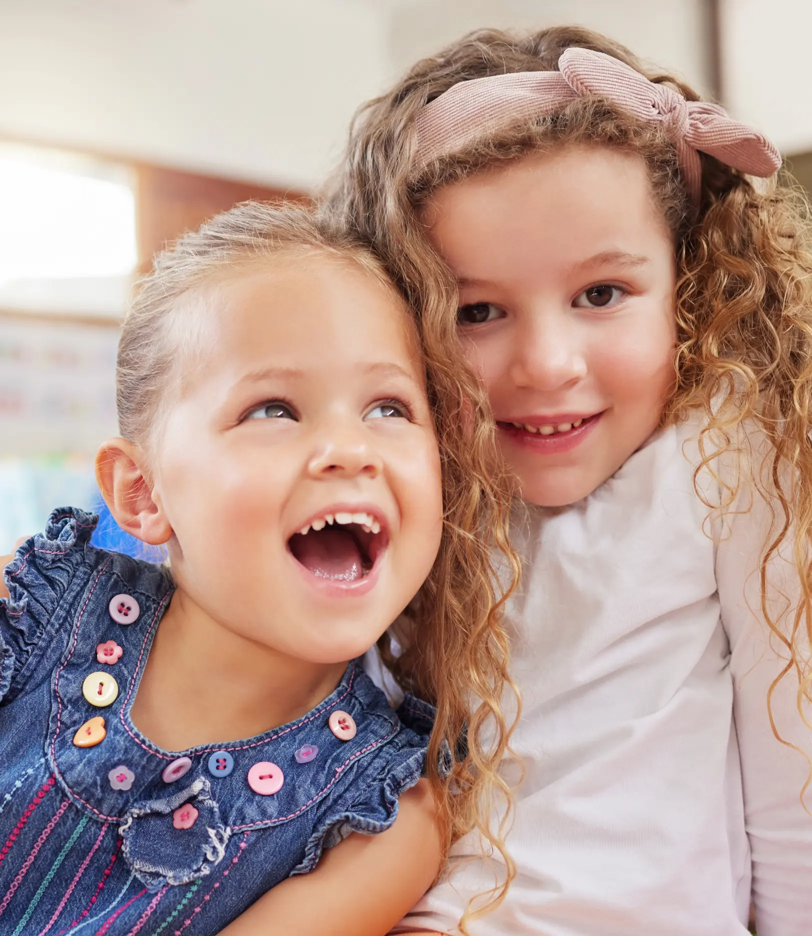 boy-girl-home-playing-with-toys-together