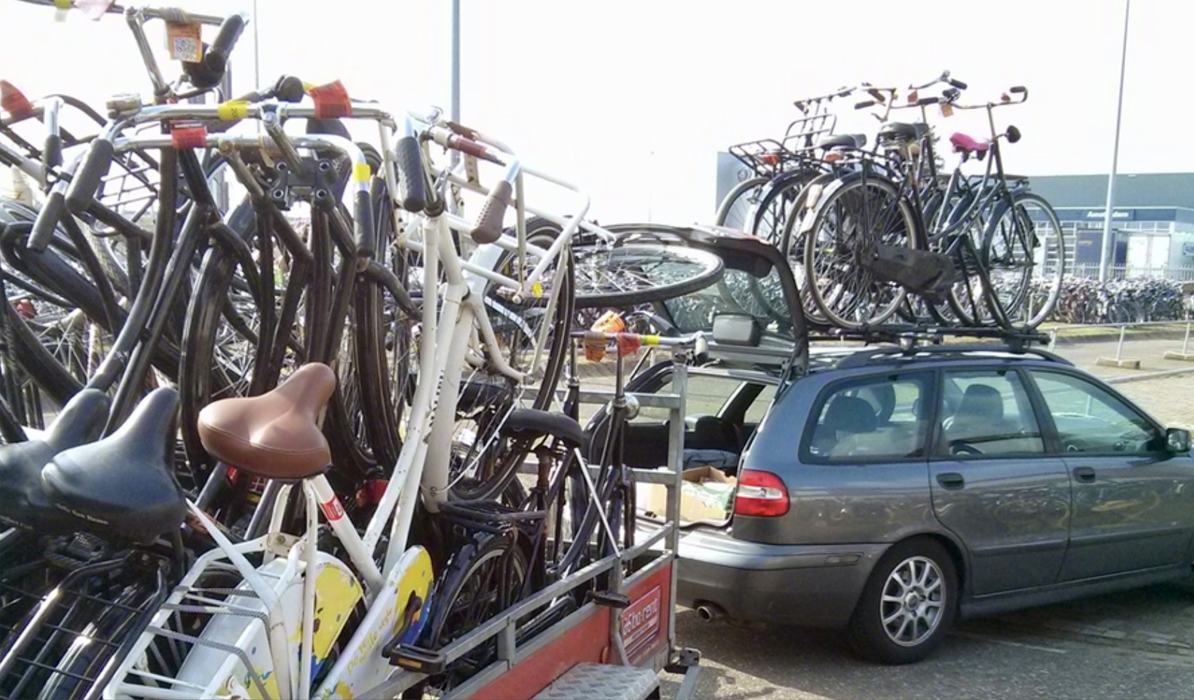 Car-With-Bikes