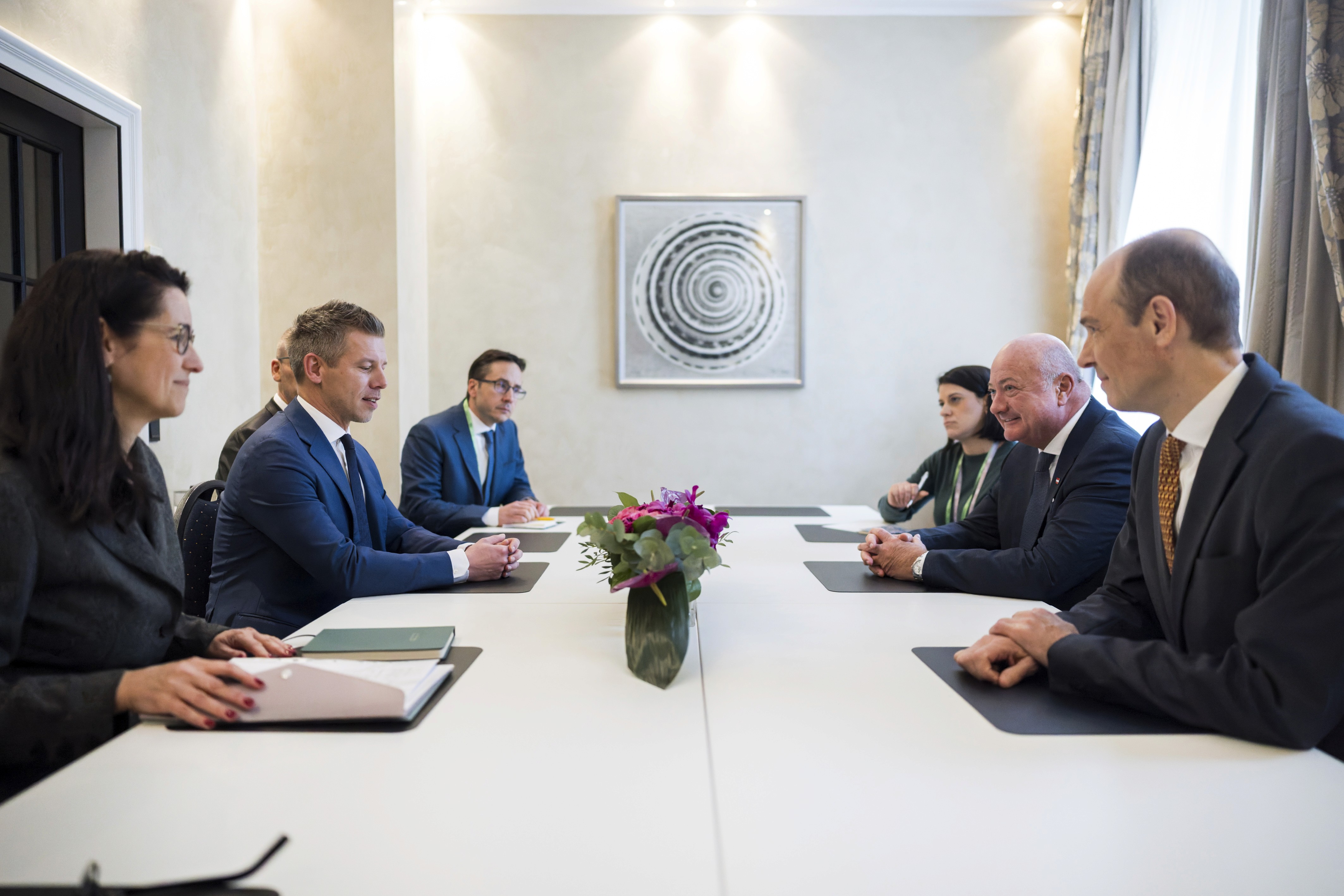 Magyar Péter Christian Stocker osztrák kancellárral és küldöttségével