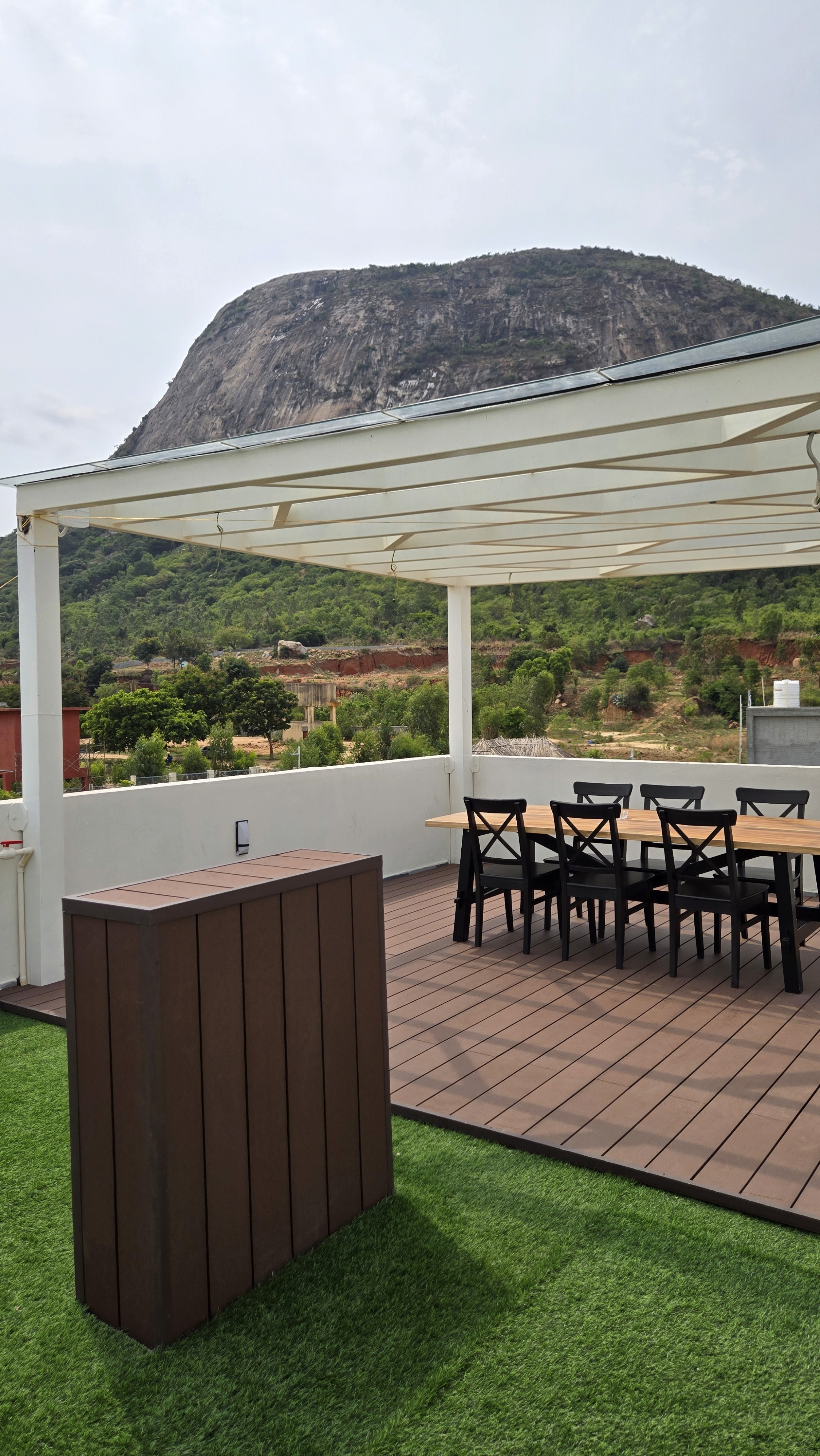Monica Restaurant