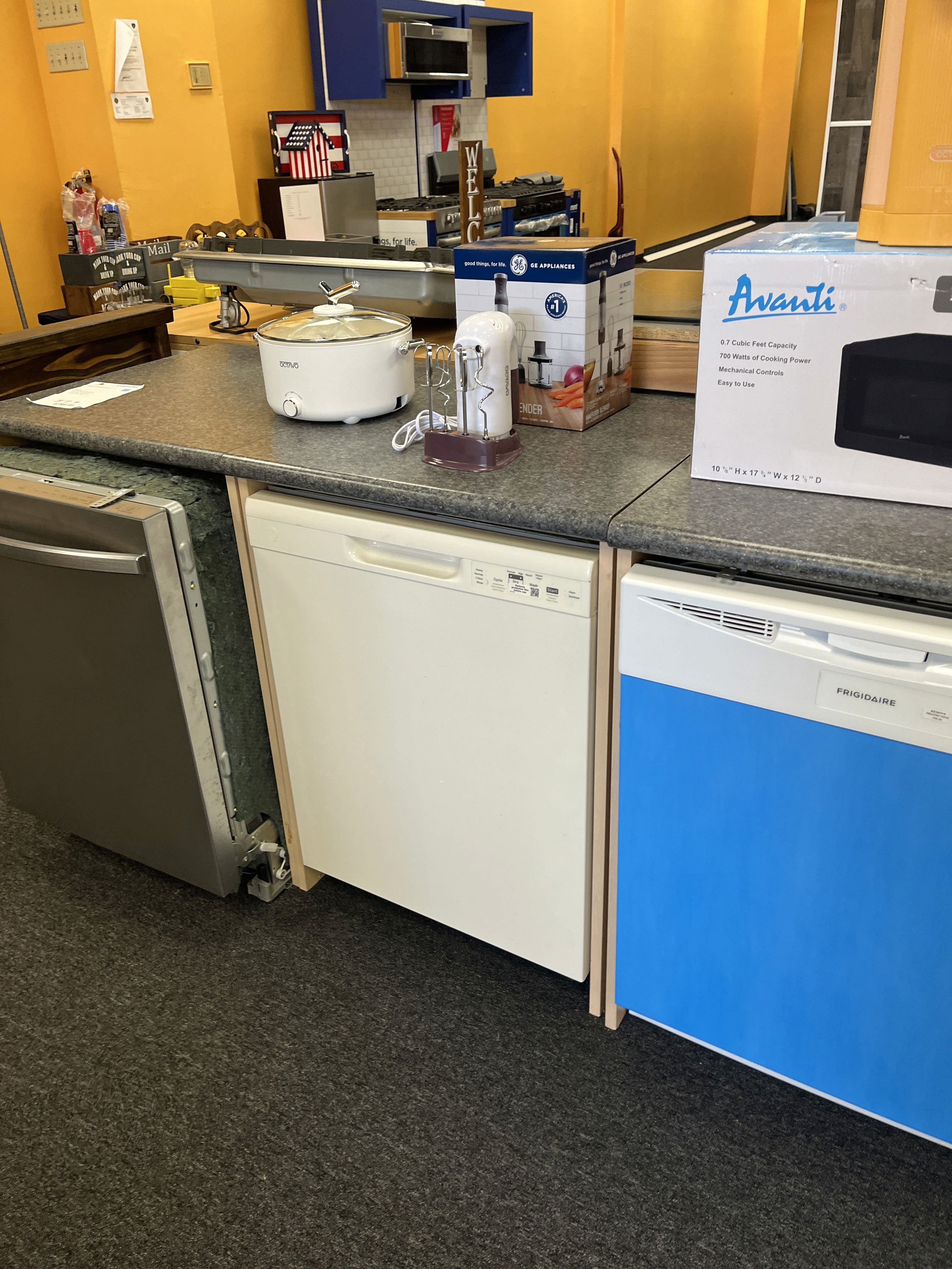 Appliance Store Auction - 7