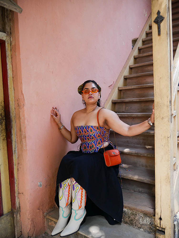 Niti is our one-of-a-kind printed silk tube corset, handcrafted by skilled artisans in-house using a one-of-a-kind vintage silk saree.