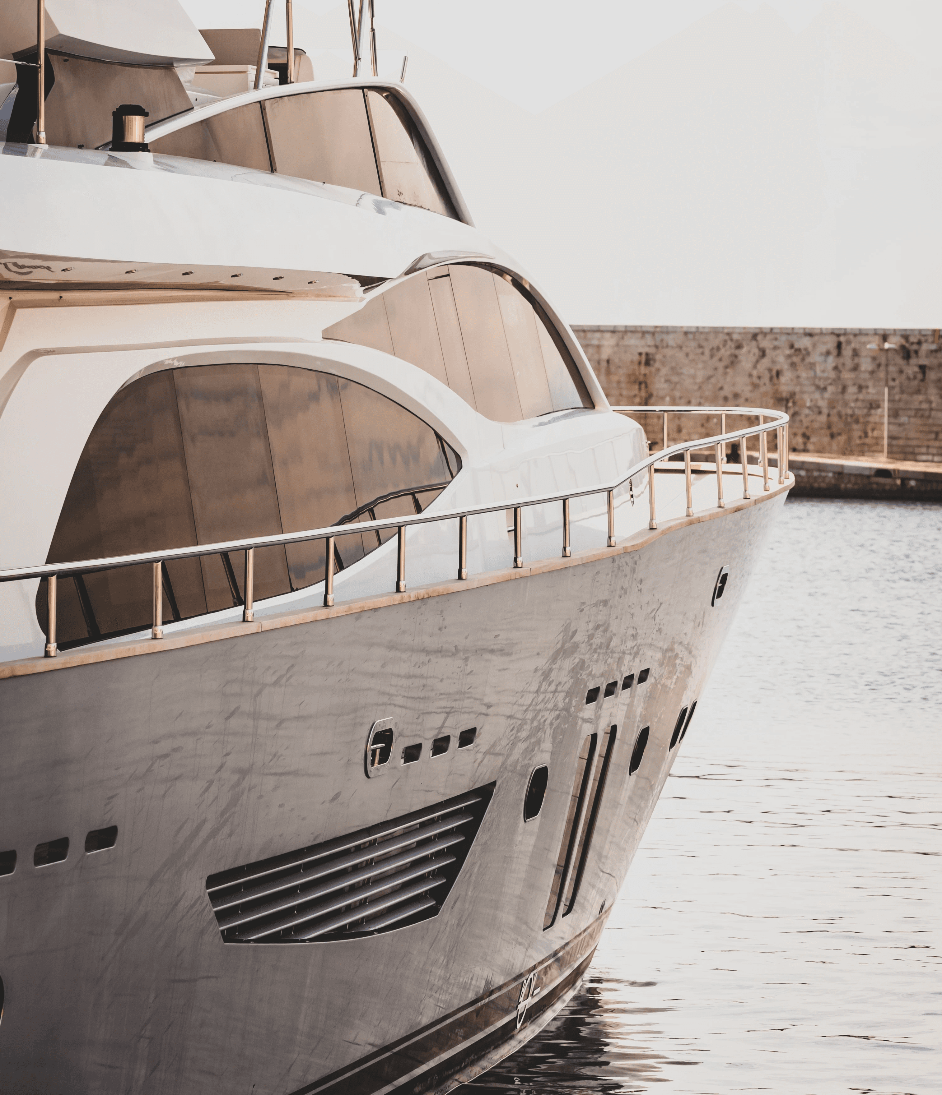 Ein Spziealfahrzeug (Yacht bzw. Boot)