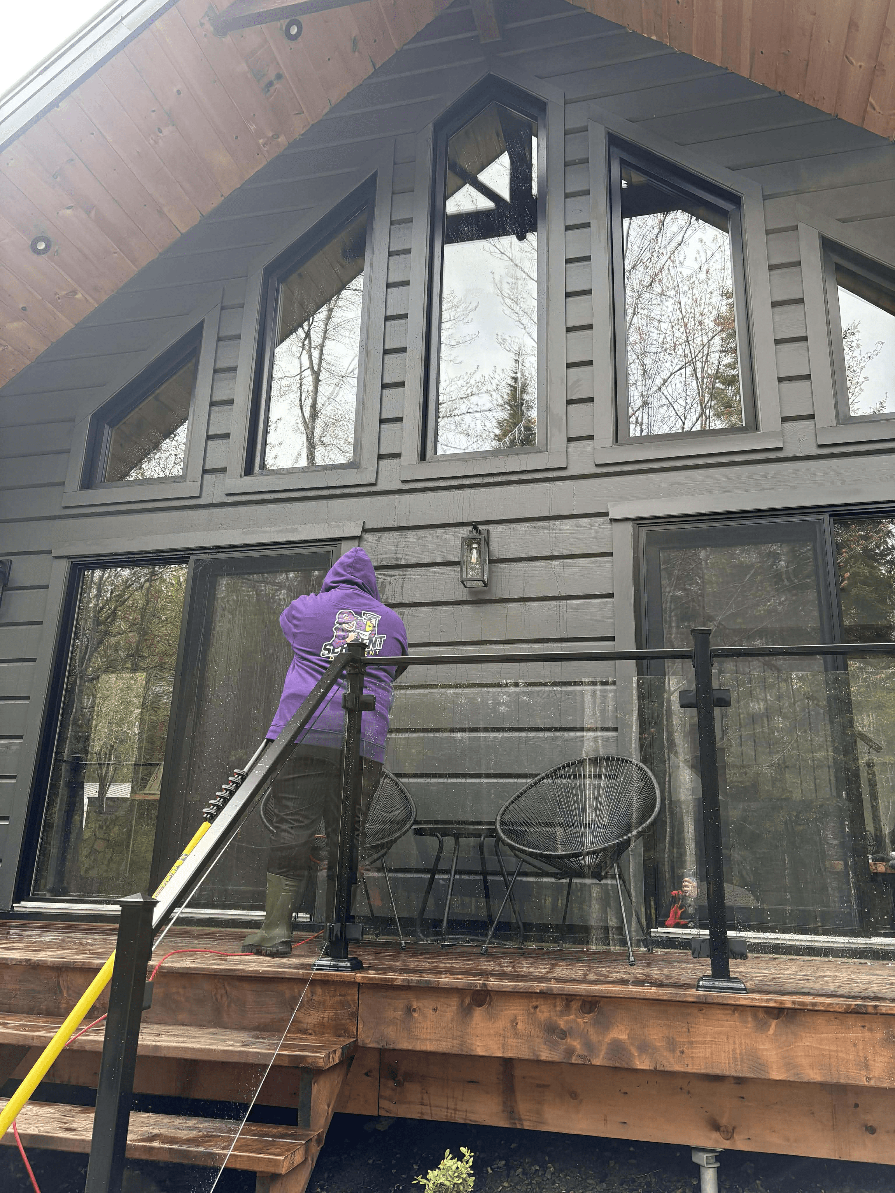 Nettoyage de vitres extérieur chalet