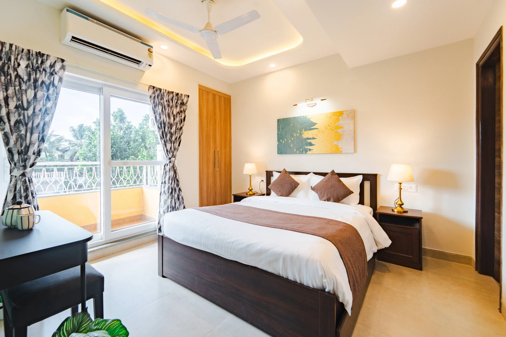 premium 2 bhk apartment with pool in goa, candolim, apartment for couple, groups of small family