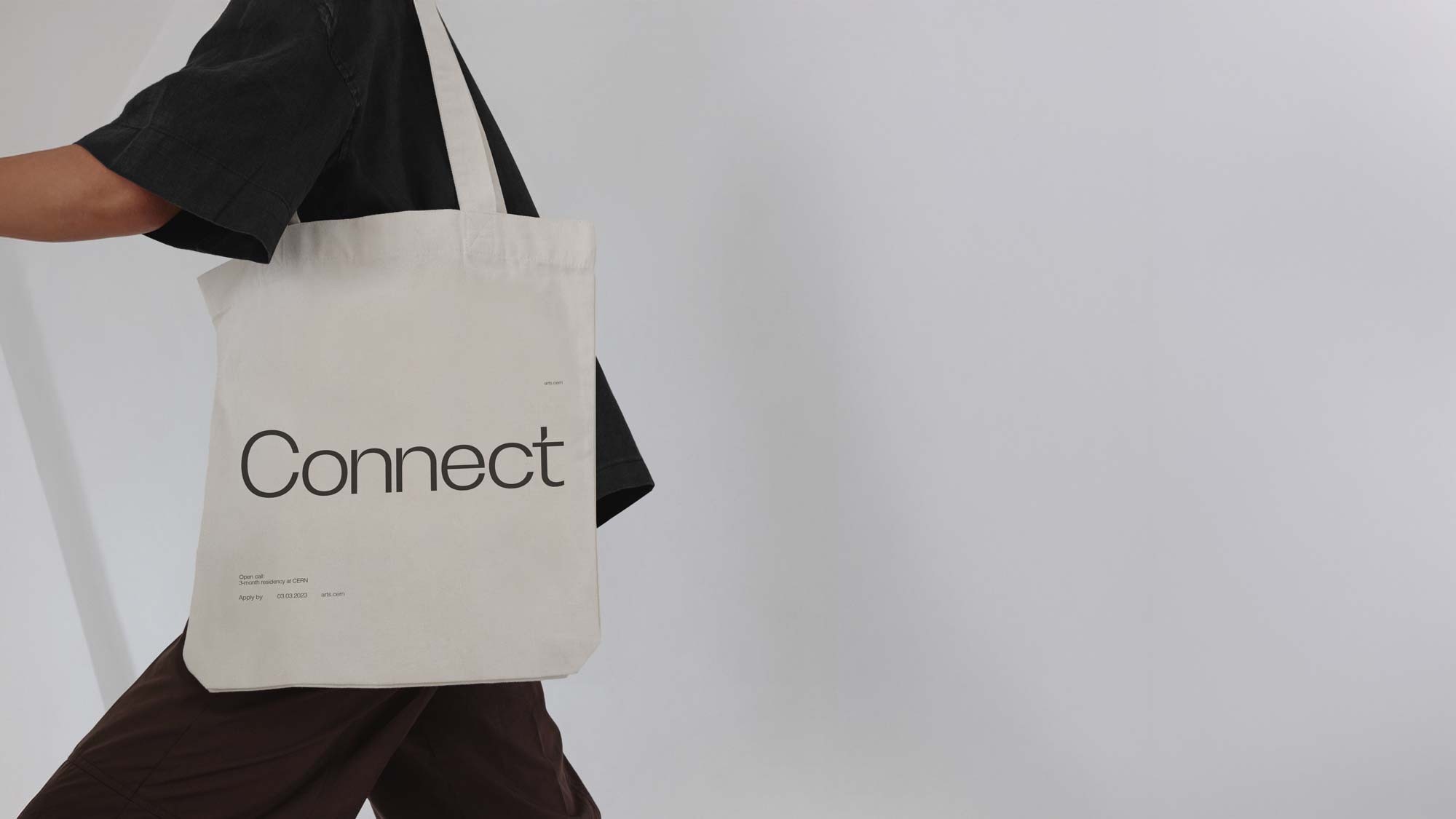 Tote Bag of artistic residence Connect Switzerland by Arts at CERN