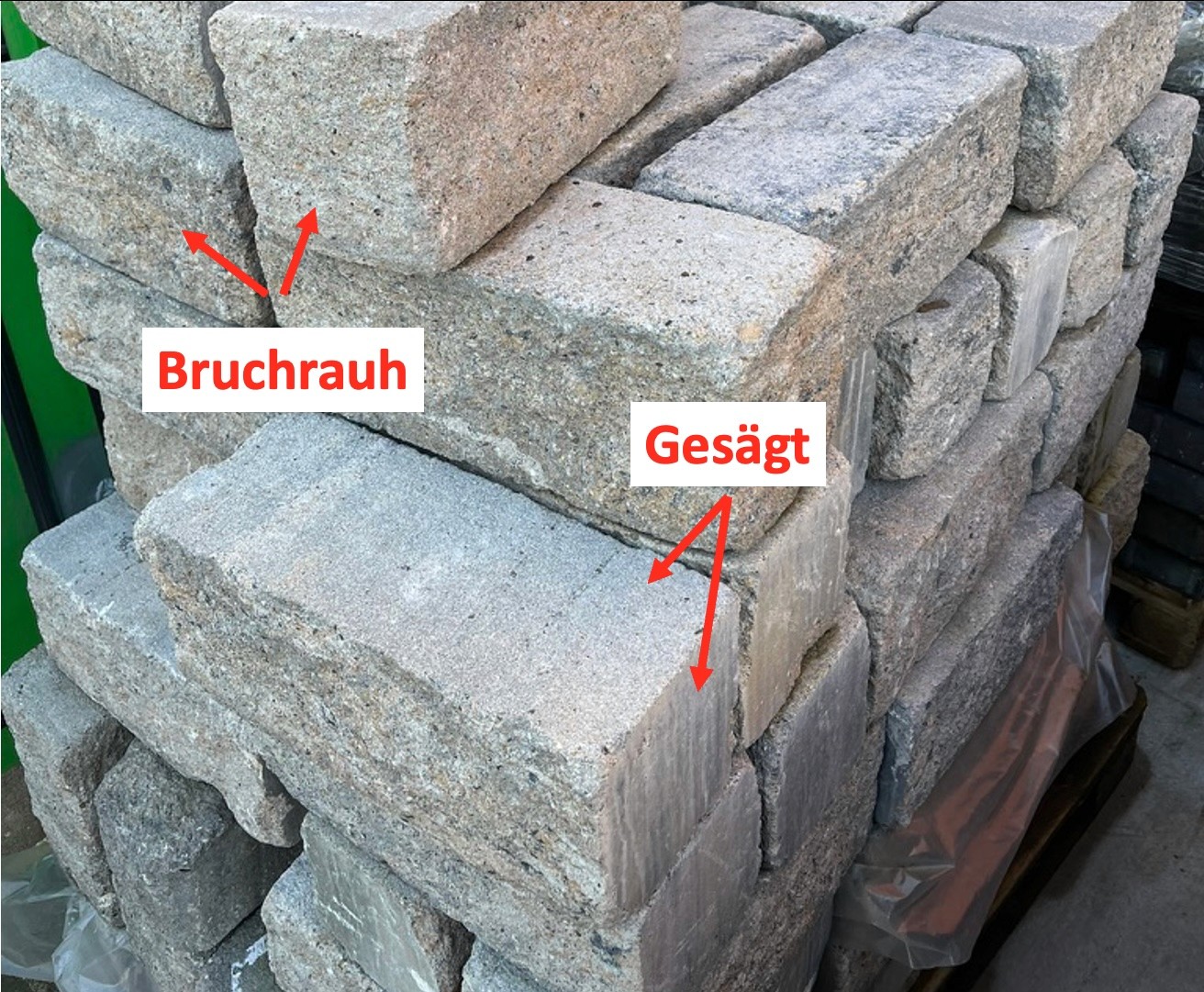 Bruchrauher vs. gesägter Naturstein