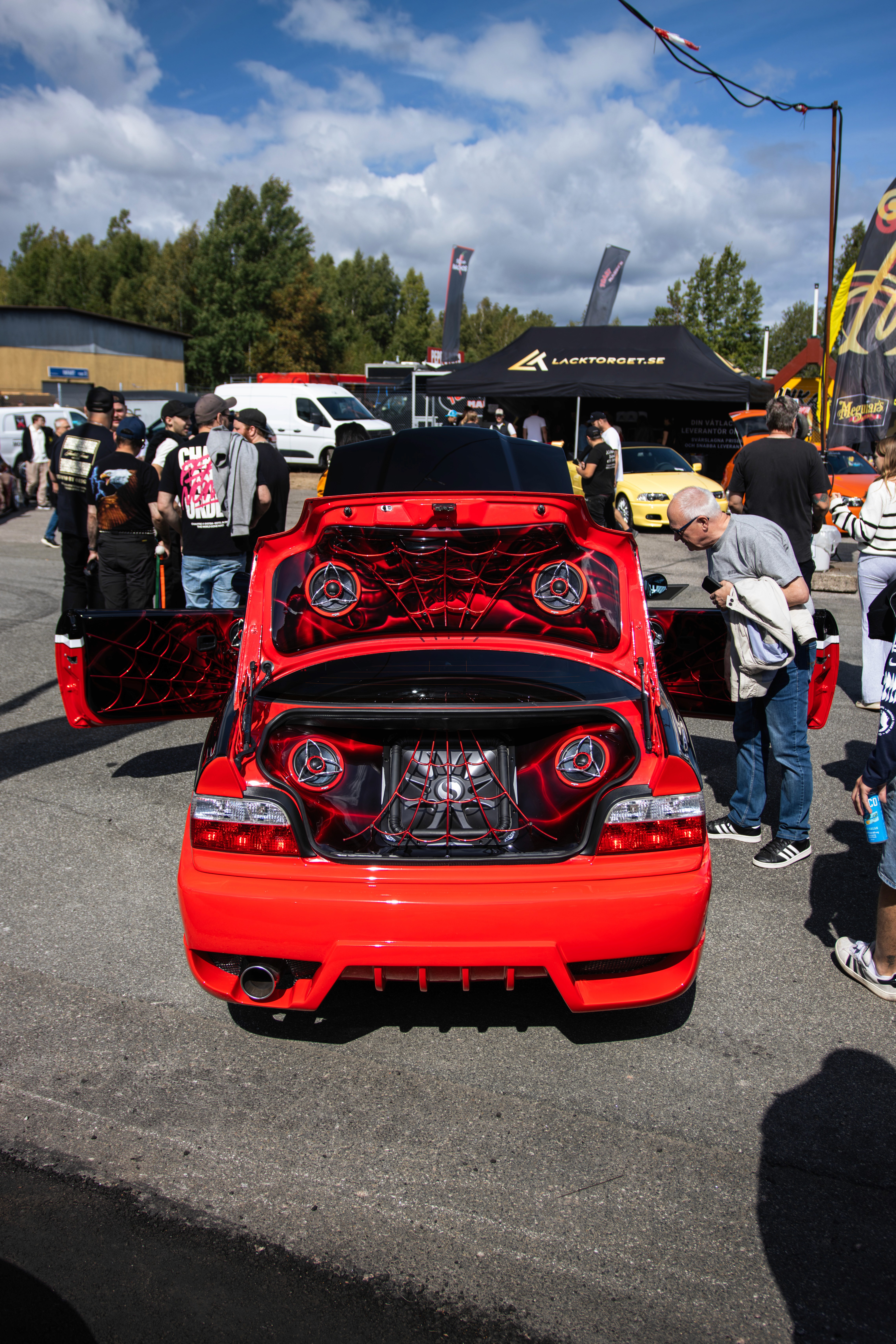 Automotive photograph by Fredrik Backstam