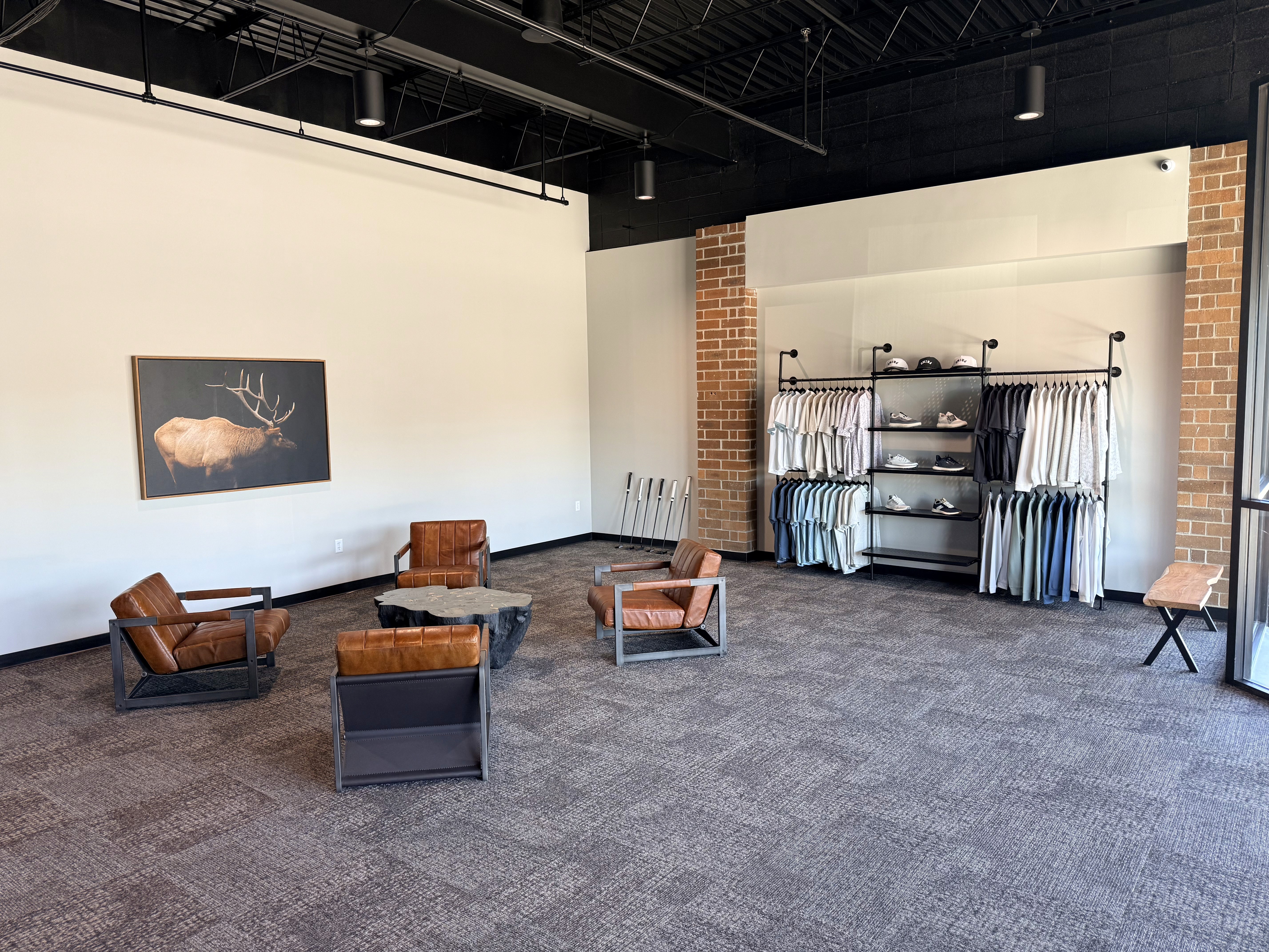 The Lounge & Outfitter