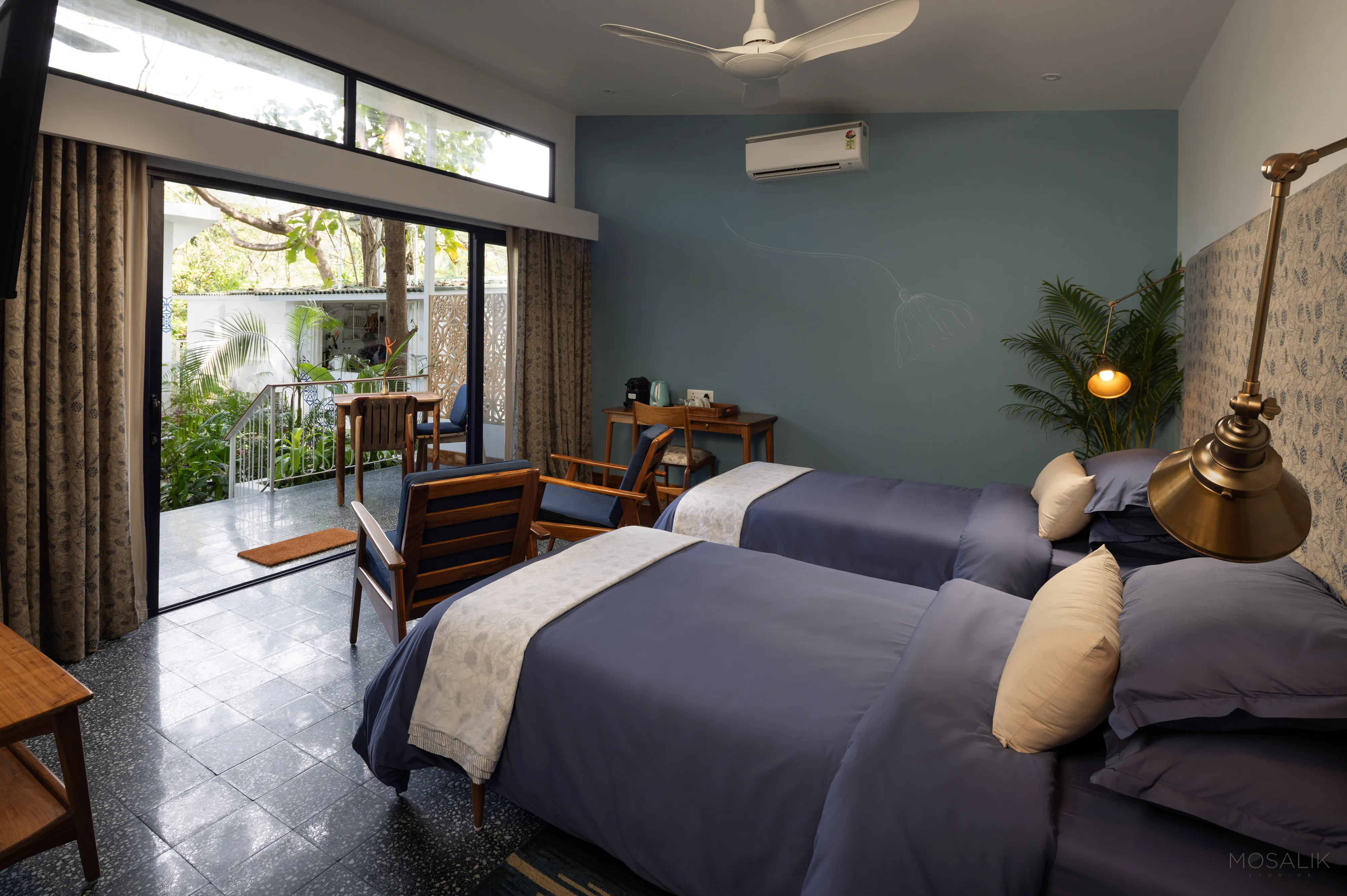 Twin room opening to the garden at Jaali Blue