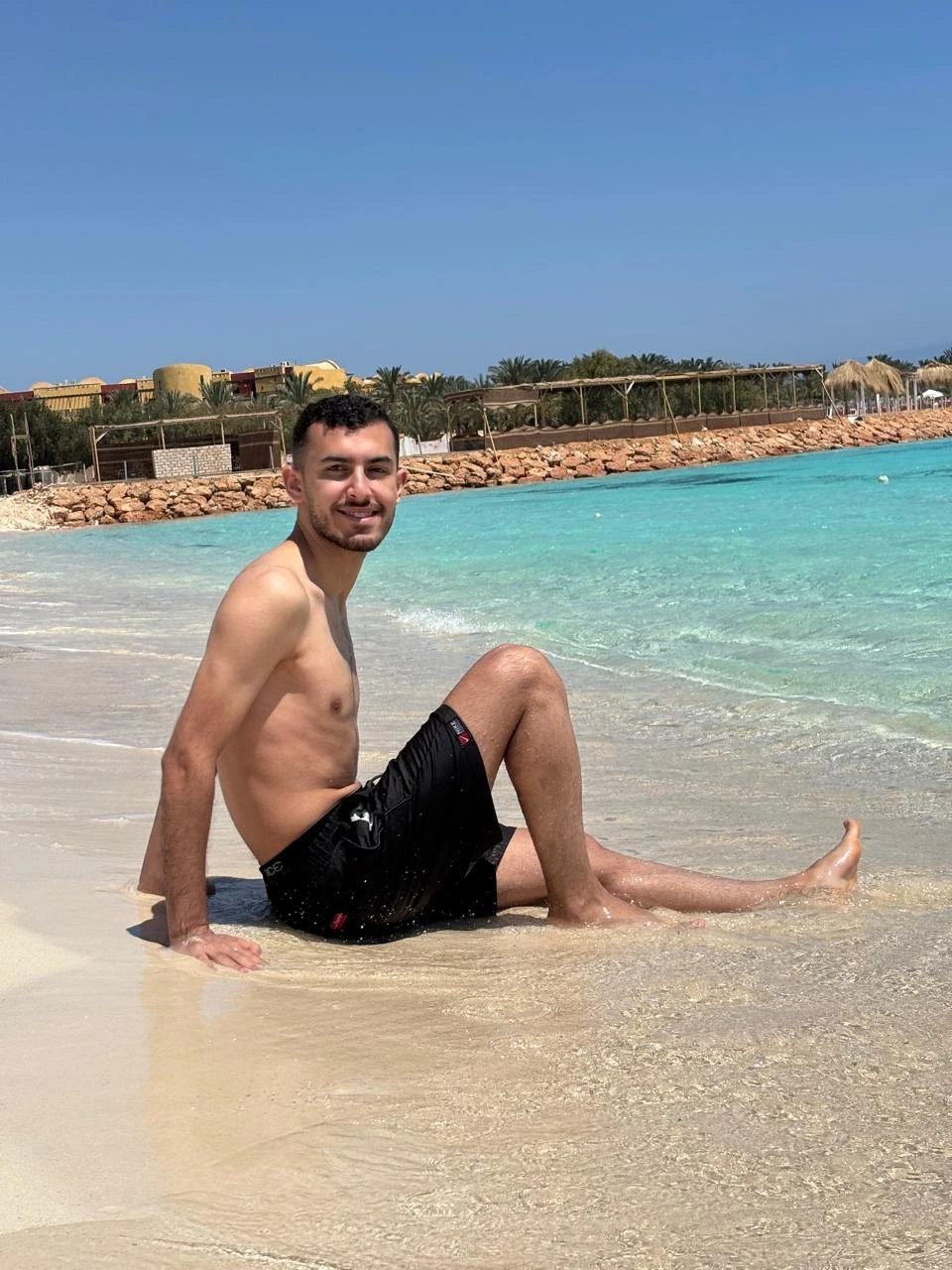 Mahmoud Elsalakh exploration and travel