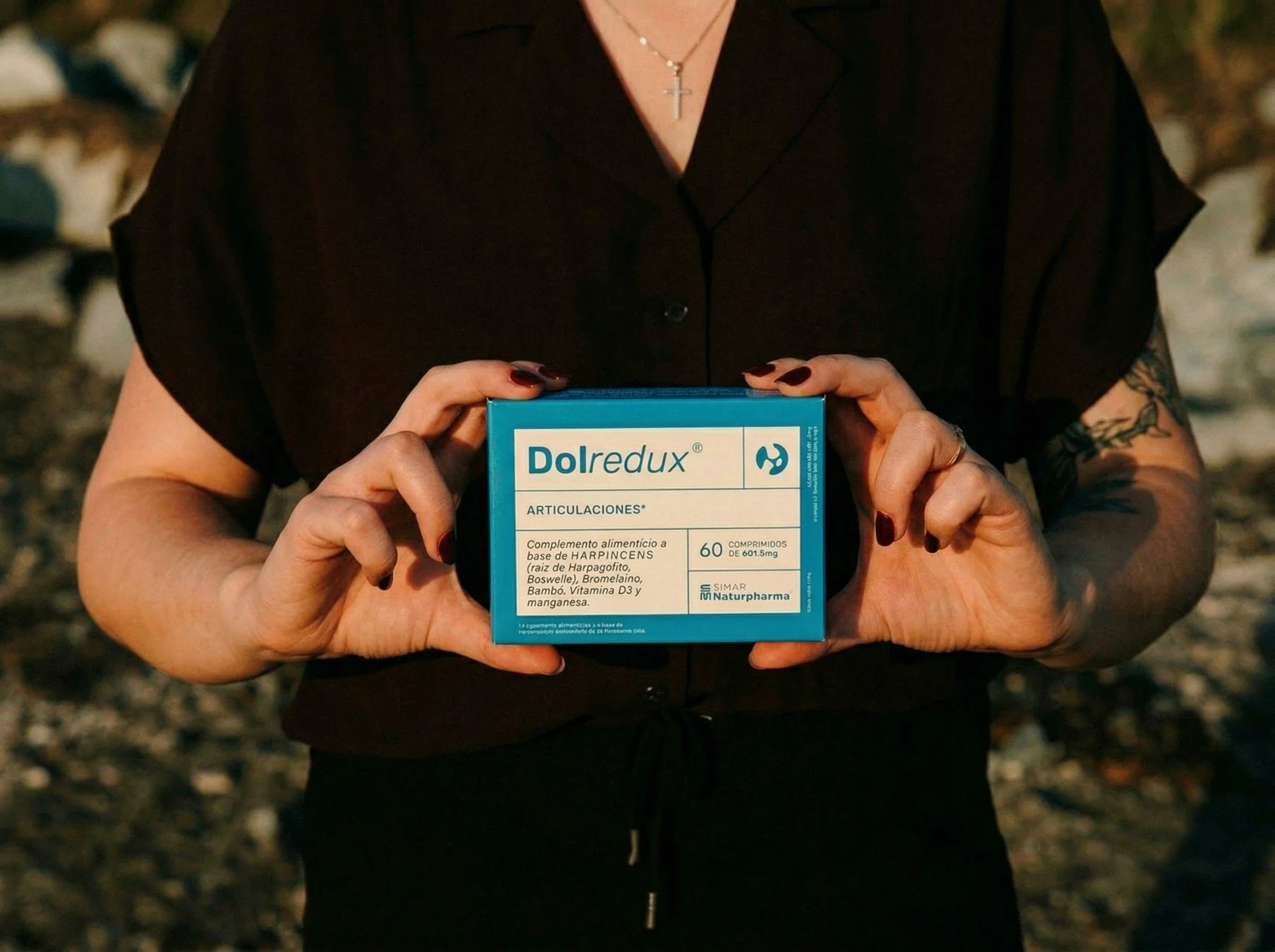 Dolredux packaging design. Freelance graphic designer, brand identity Barcelona.