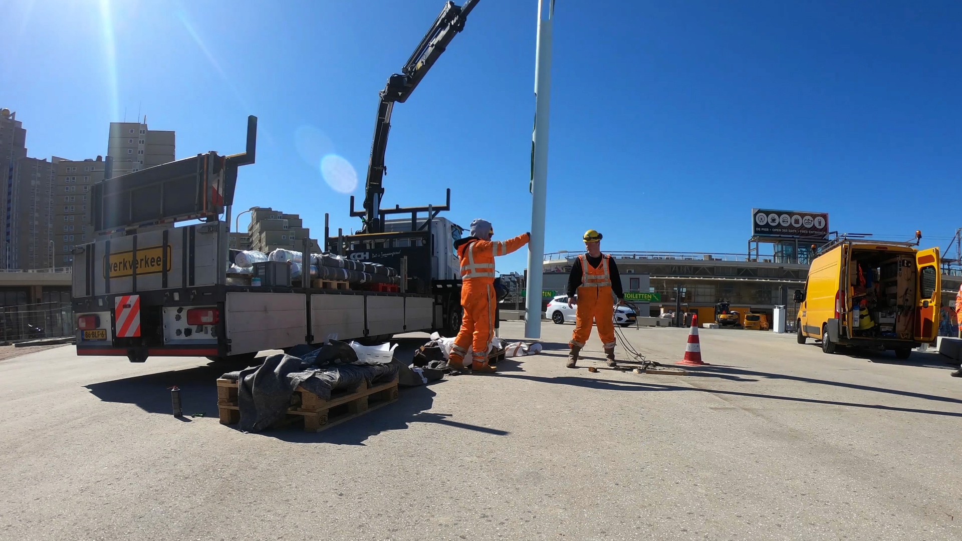 Photo of the construction of new multifunctional light poles