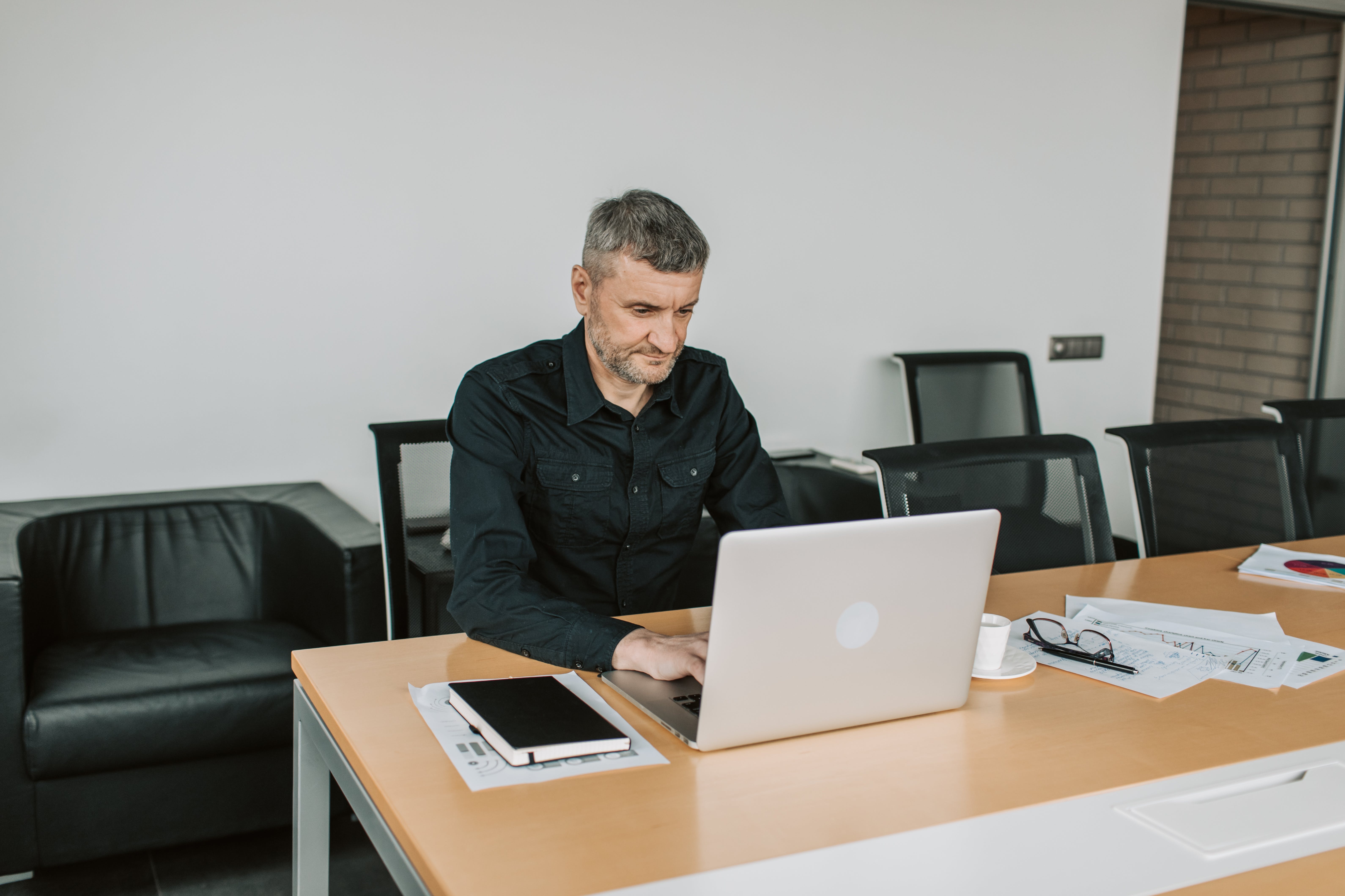 Man crafting killer cold emails