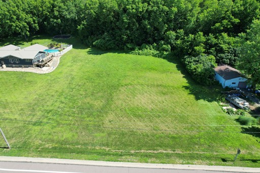 Photo 2 of 1227 E Amelia Street, Cassville