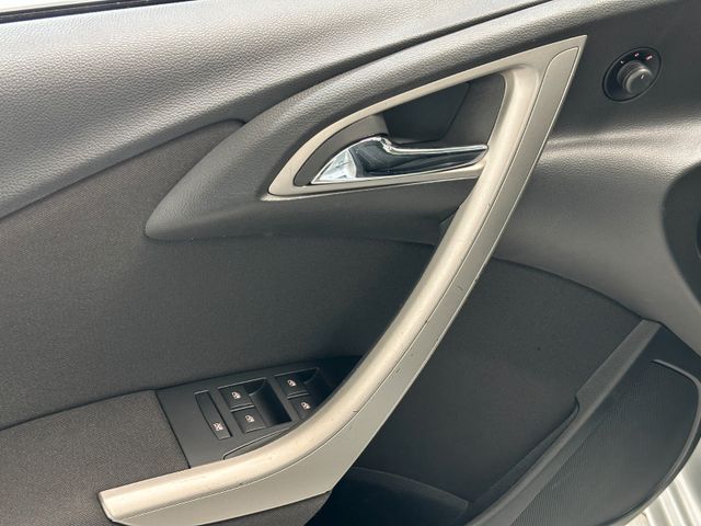 OPEL Astra 2013 SILVER Gebrauchtwagen - Galeriebild 11