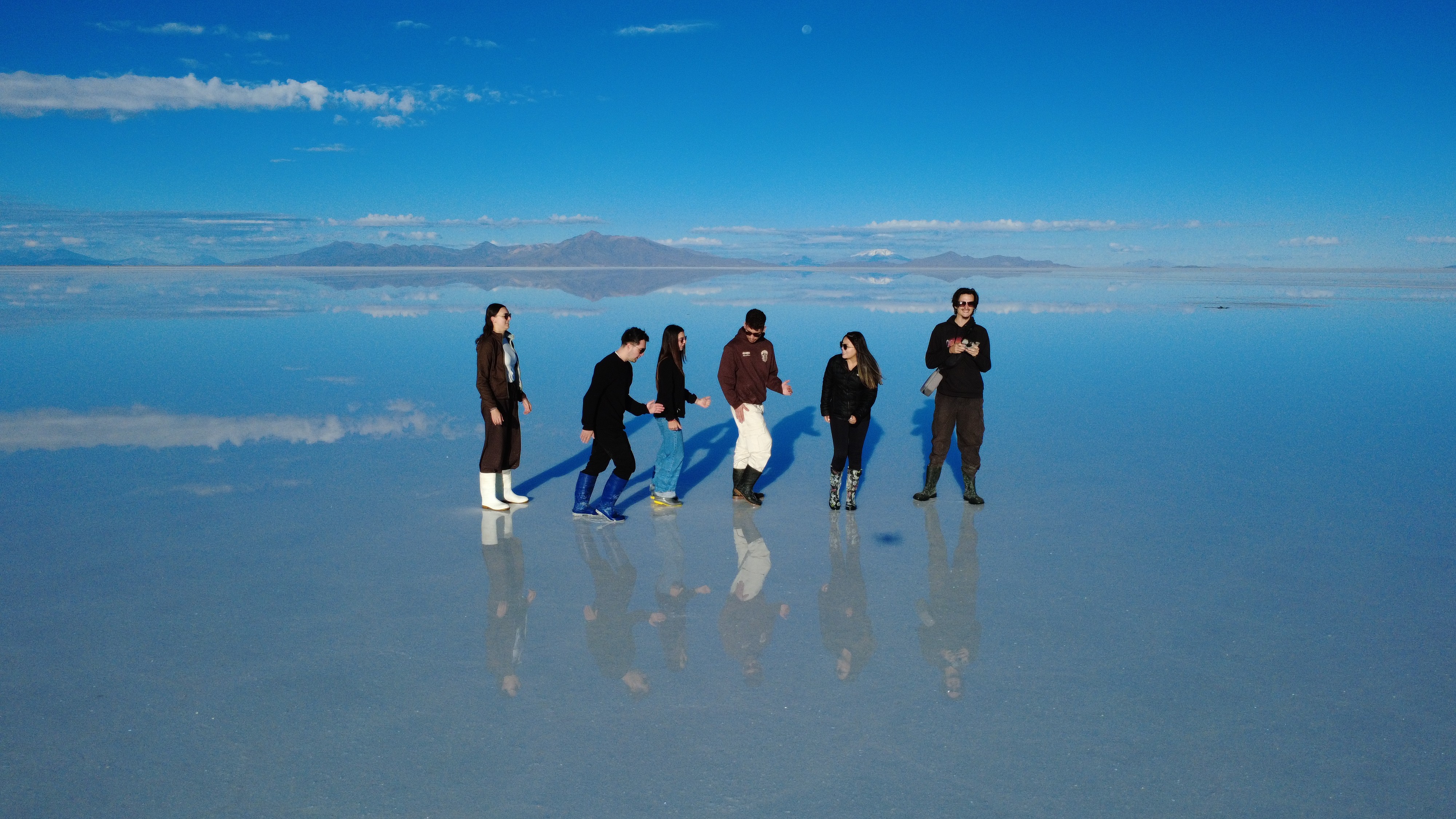 A view of the top of the eiffel tower
