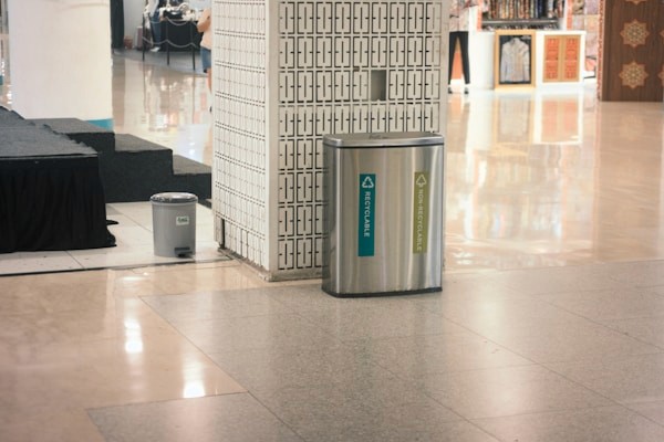 Poubelles de tri professionnelles