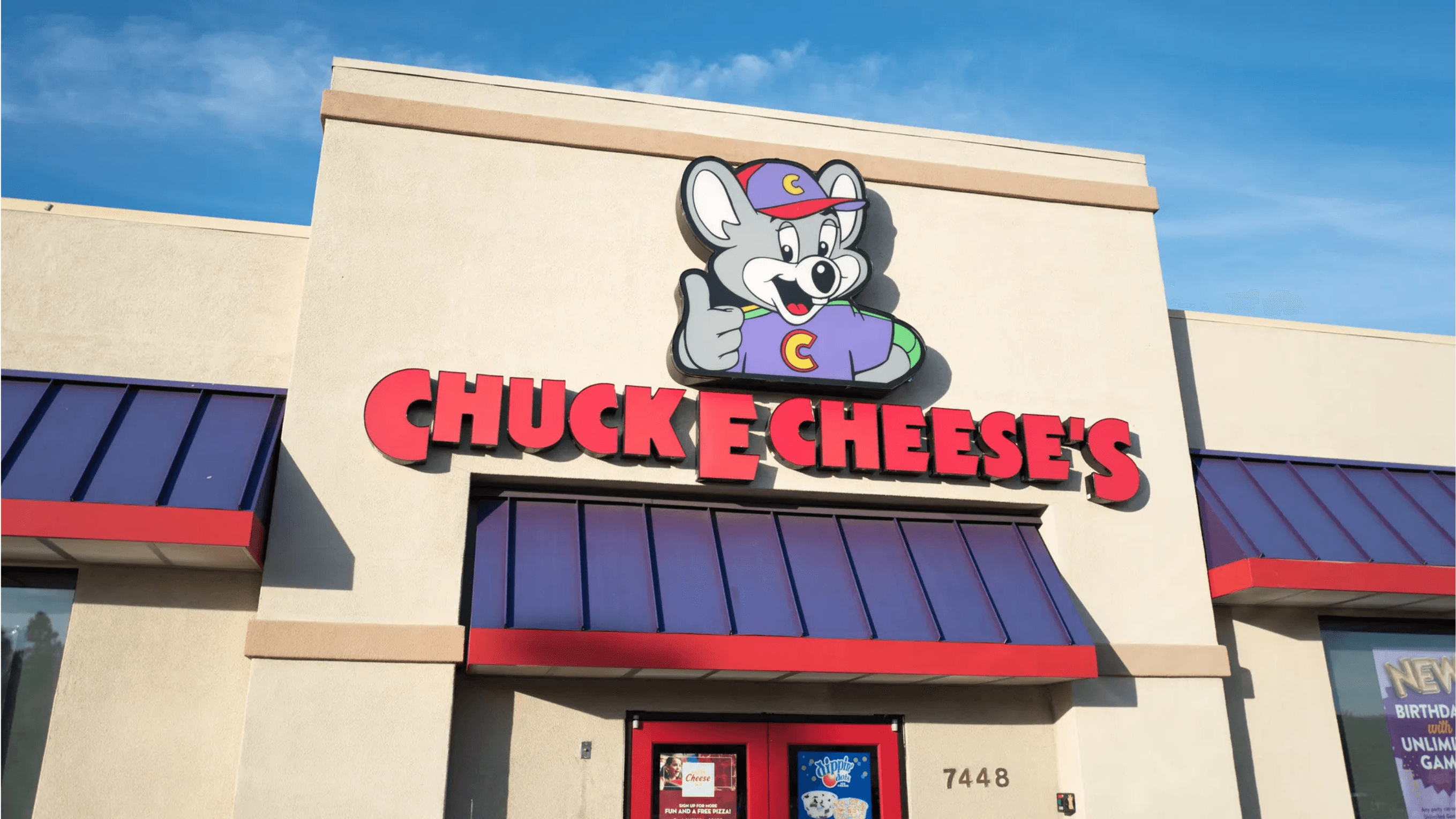 Chuck E cheese storefront