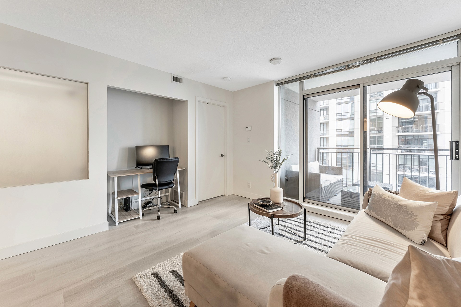 Image with the app presentation