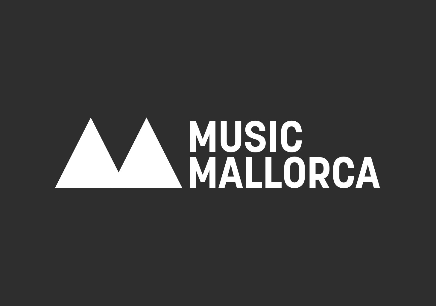 Logo de Music Mallorca en blanco sobre fondo gris oscuro