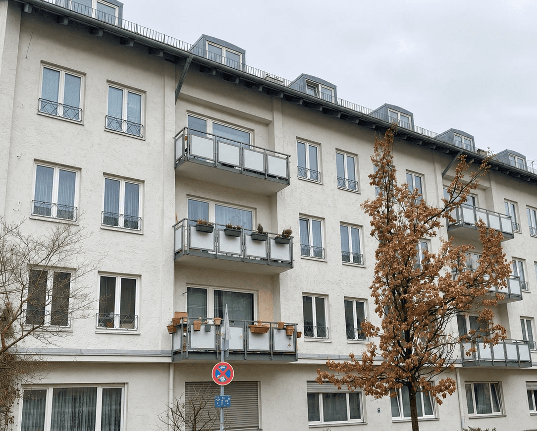 Straßenseite links