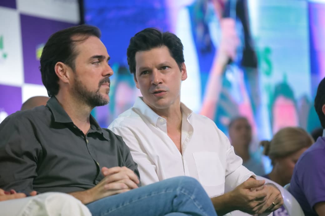 Mendanha ao lado de Daniel Vilela