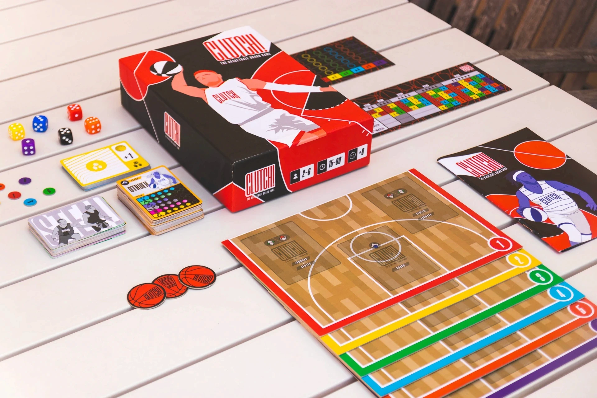 Clutch! basketball board game. Logo, packaging design by freelance graphic designer Barcelona.
