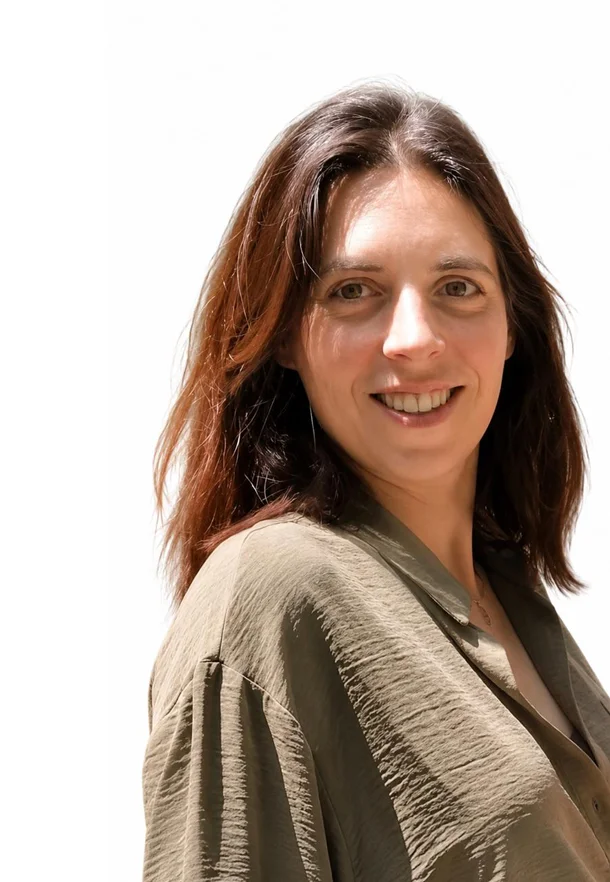 Stéphanie, praticienne en massage bien-être chez Pantoufle, salon de massage à Paris 11e