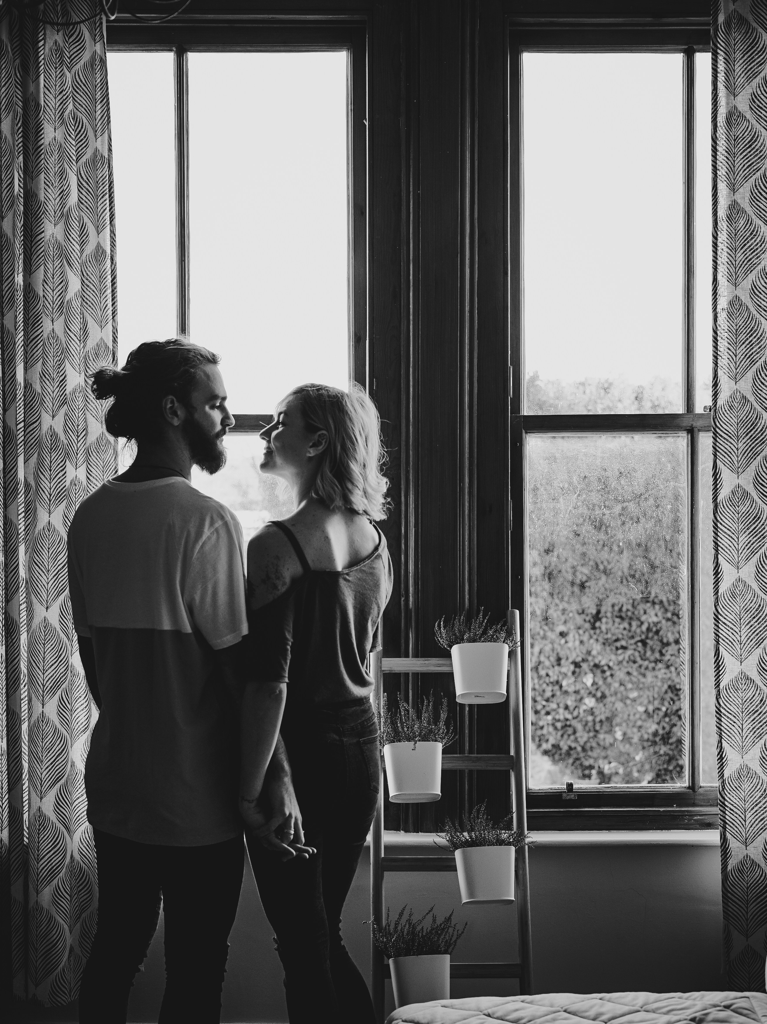 lovers in an appartment