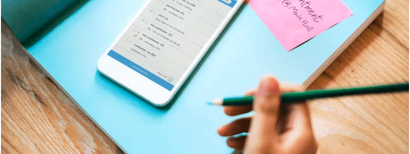 Messy itinerary on someone's notes app on their phone