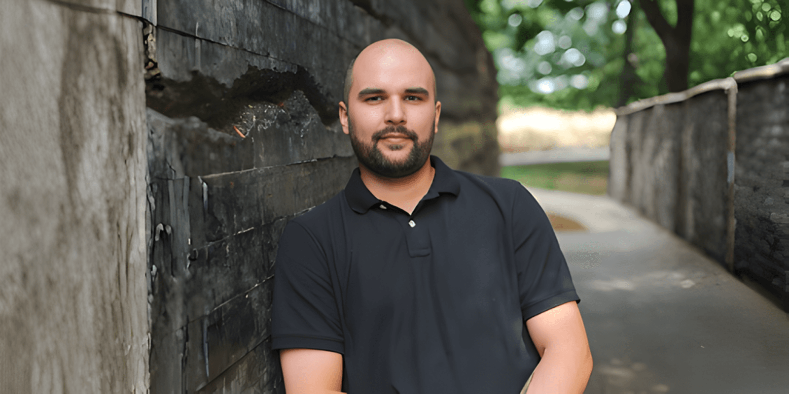 "Juanma Ochoa, entrepreneur and founder of the FLOW Method, focused on conscious entrepreneurship and purpose-driven business growth."