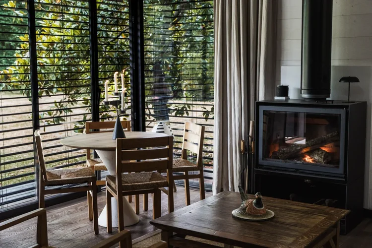 Salon cosy et chaleureux