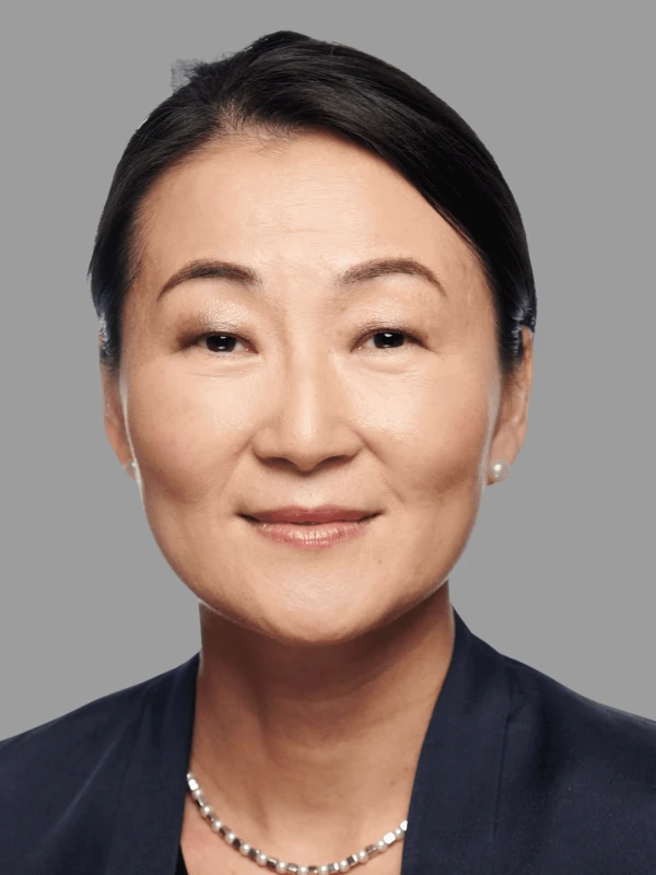 Portrait of Prof. Dr. Feiyu Xu