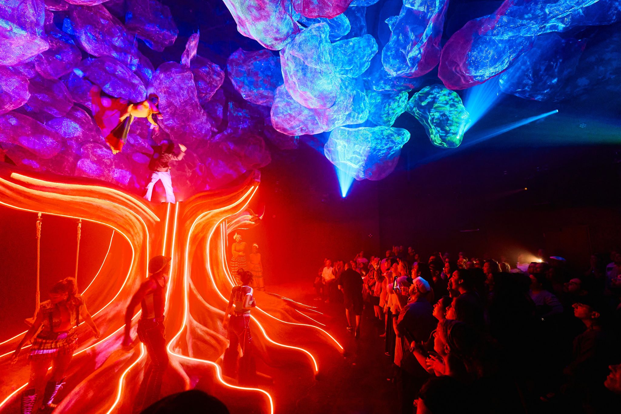 Zero gravity performance of Bob and Rita falling in love