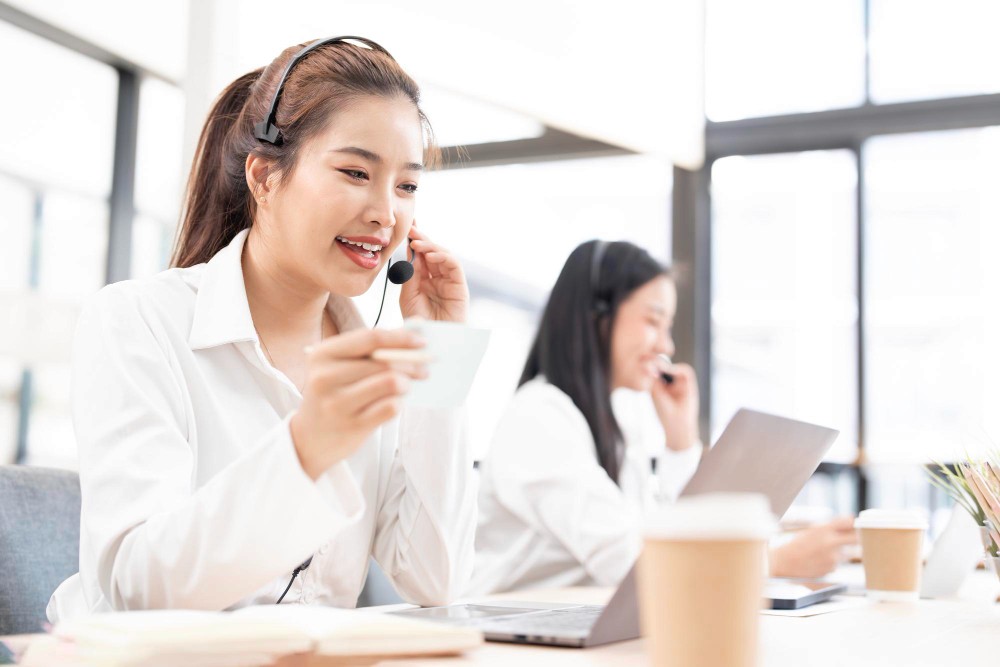 設計團隊開會討論施工細節