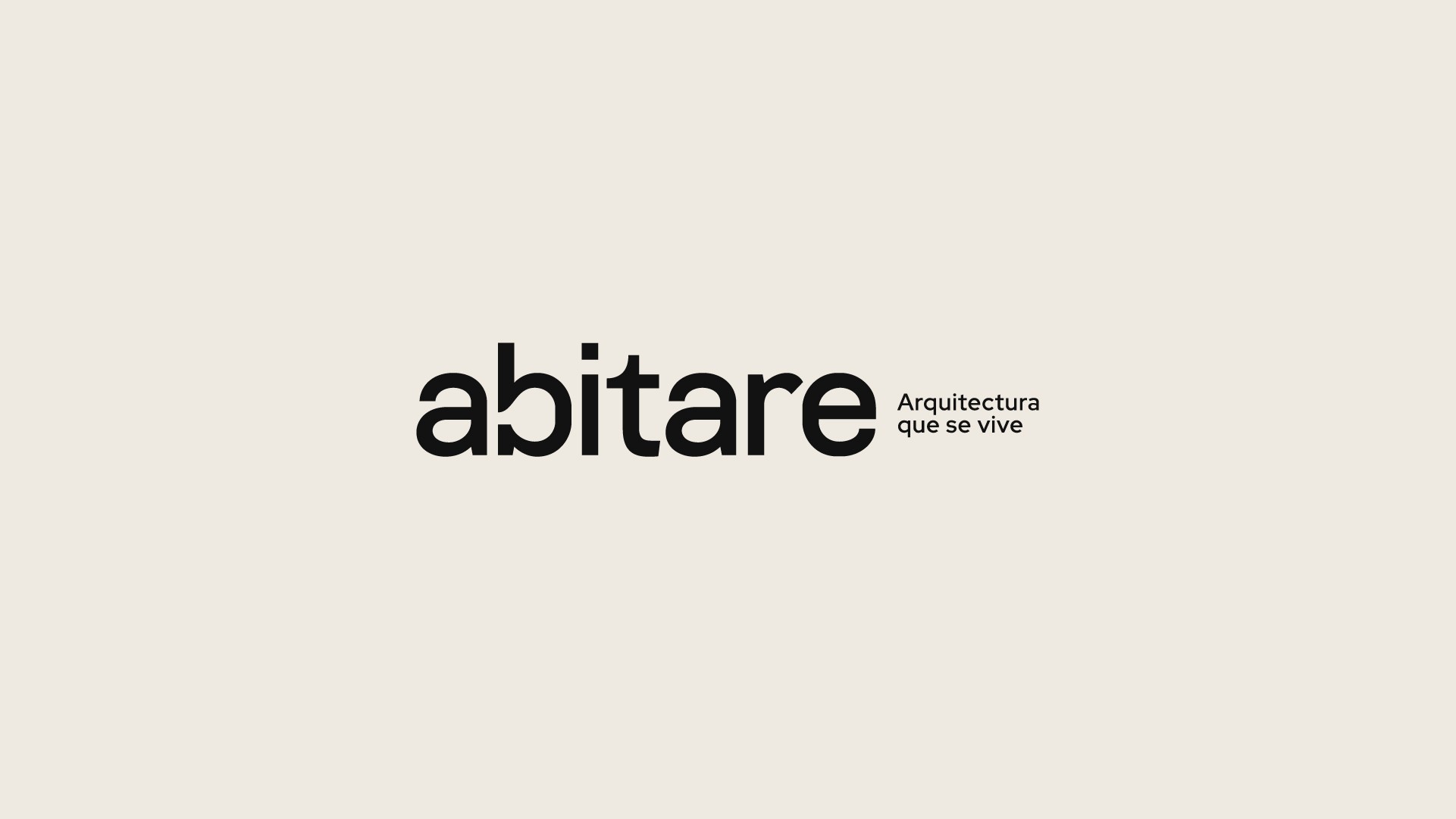 Minimalist logo design for 'abitare' in a bold, black sans-serif typeface on a cream background. The tagline 'Arquitectura que se vive' is positioned to the right in a clean, smaller font.
