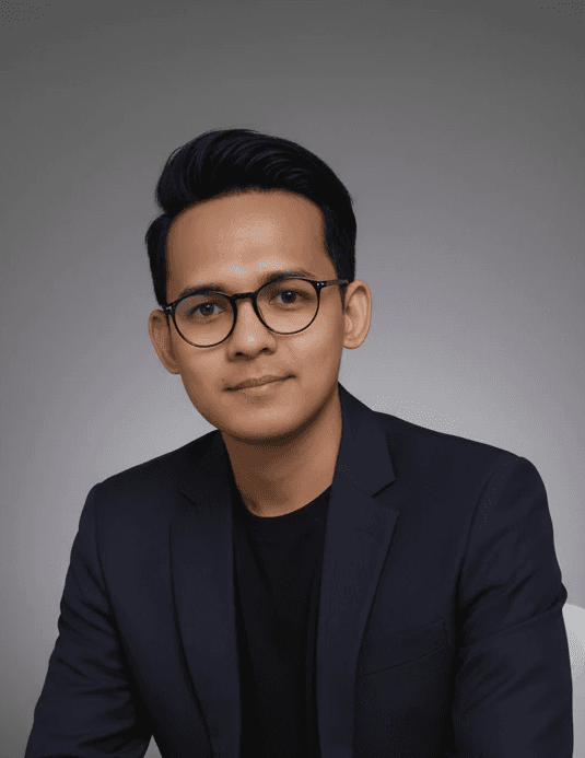 Portrait of portfolio creator – front view