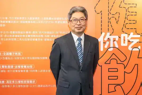 中化銀髮總經理李宗勇分享透過導入「照護通CRM」，整合顧客線上線下互動的數據分析，帶動其他通路的業績成長。