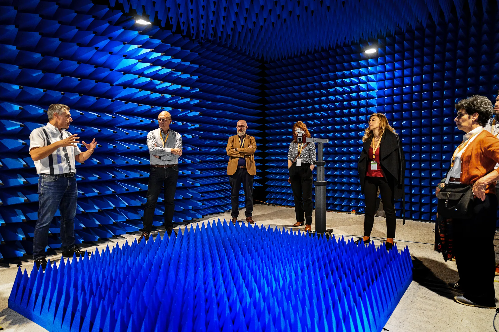 Visite du site Technopole Schneider Electric avec explications lors du séminaire GlassTrend à Grenoble
