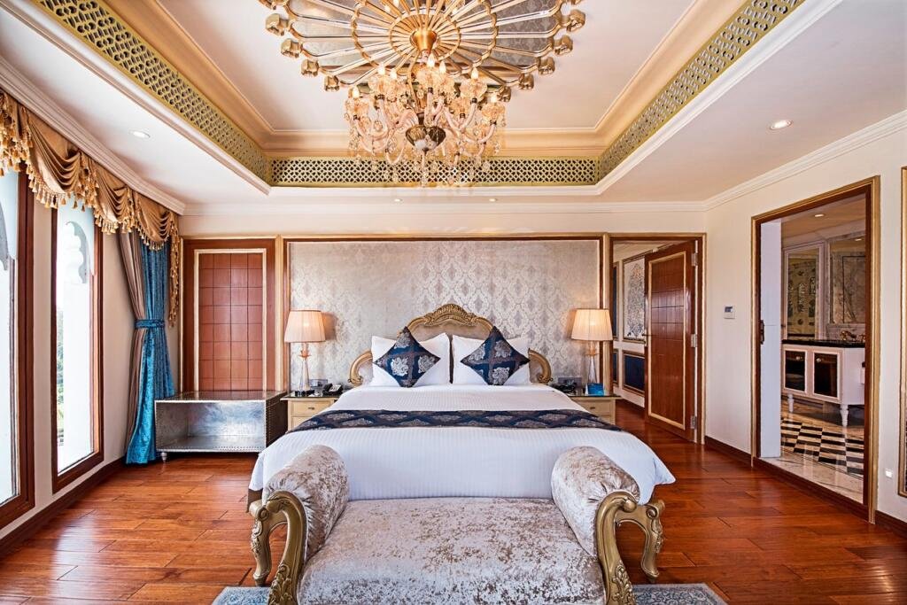 Radisson Blu Udaipur Room 
