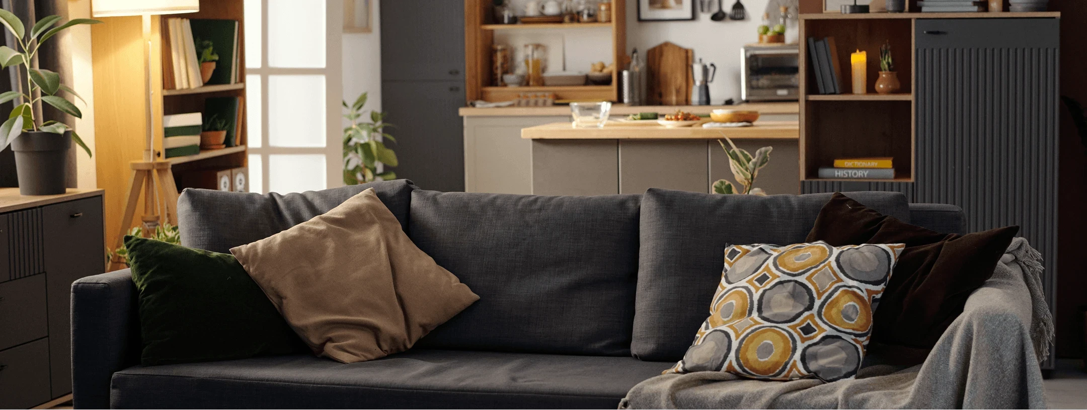 Electronics components and circuit boards