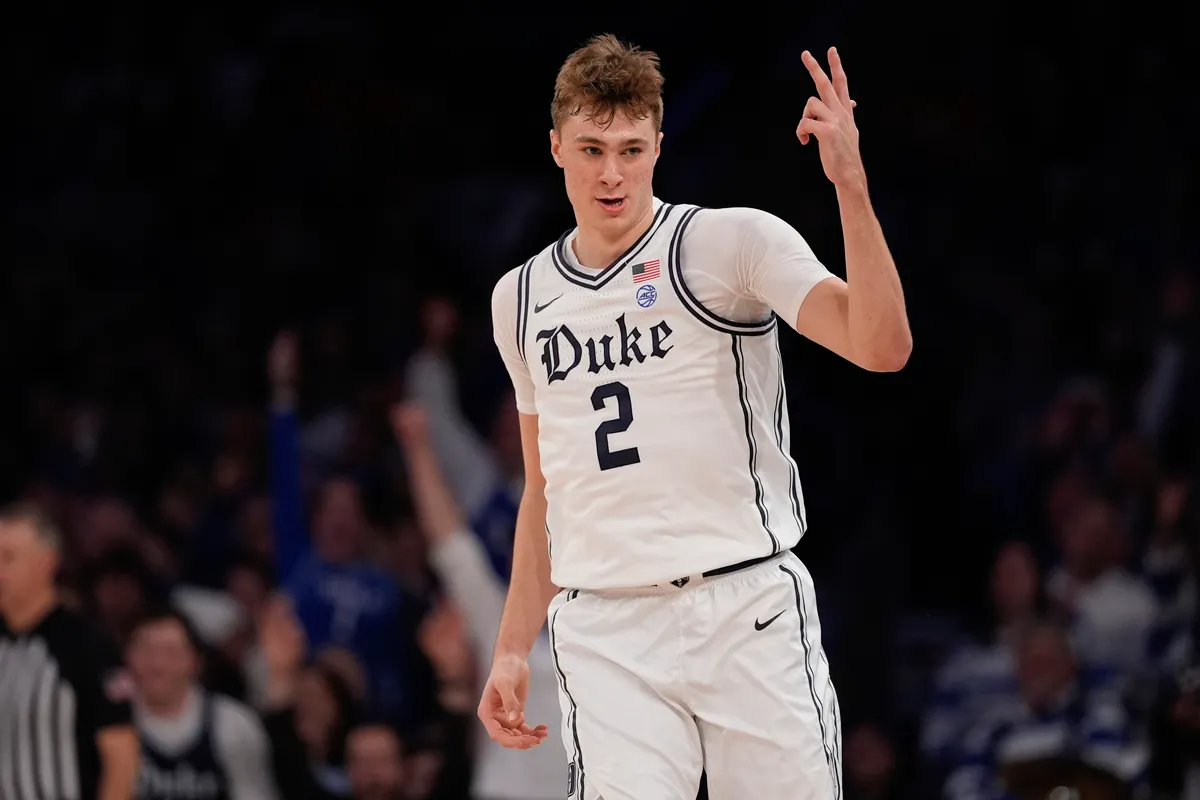 Duke's Cooper Flagg Helped to Locker Room After Leg Injury at 2025 ACC Tournament