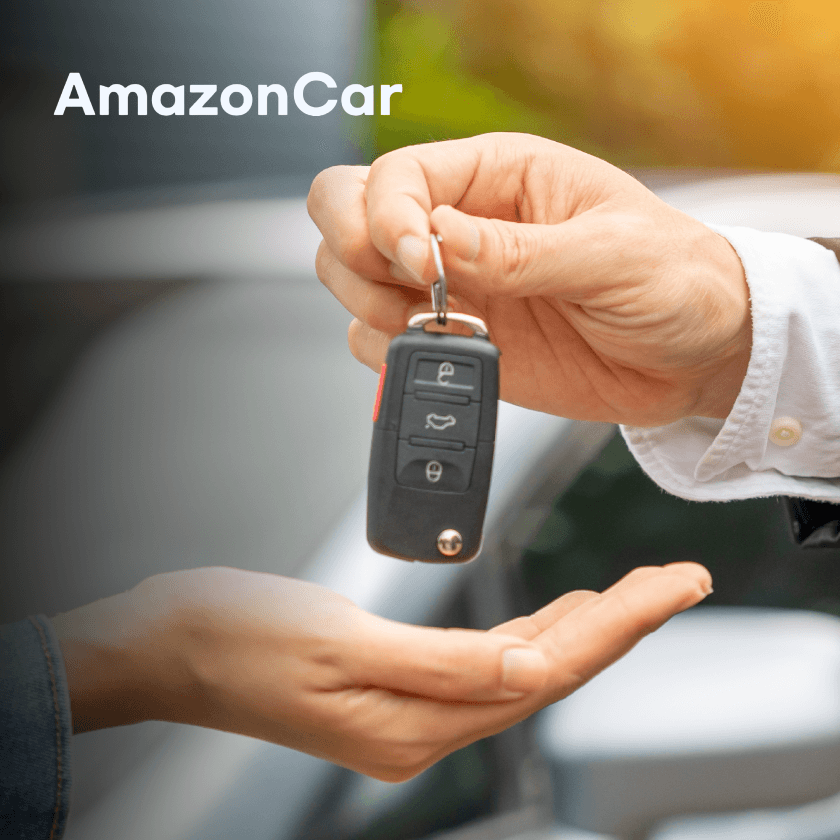 차량 키를 전달하는 모습을 활용한 AmazonCar 고객사례 대표 이미지