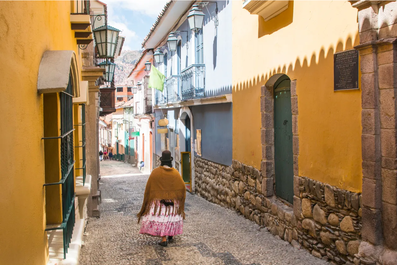 A Brazilian beachfront street scene with a market stand
