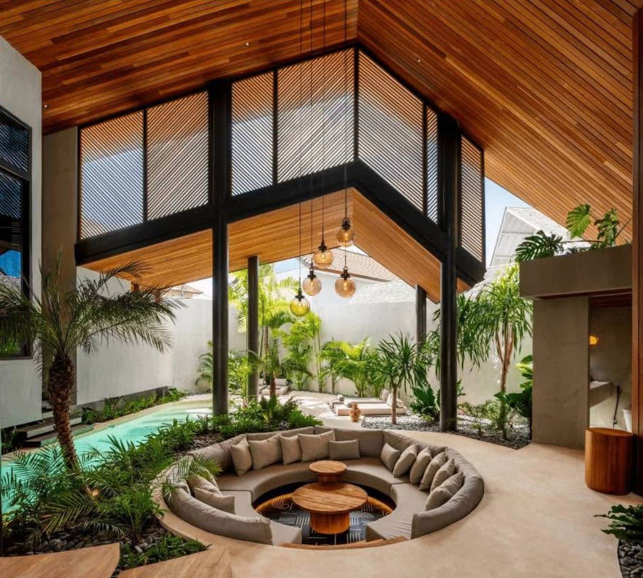 Tropical contemporary 3-bedroom villa in Umalas