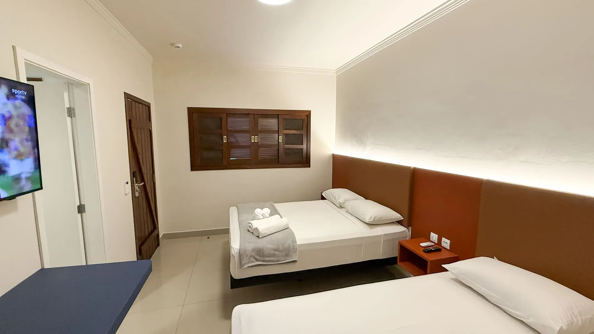 Visão interna do Apartamento Triplo sem sacada.