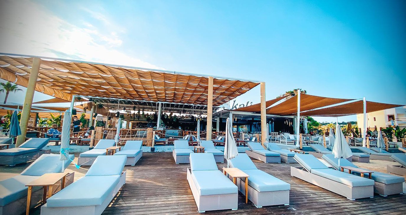 Image of a luxury home