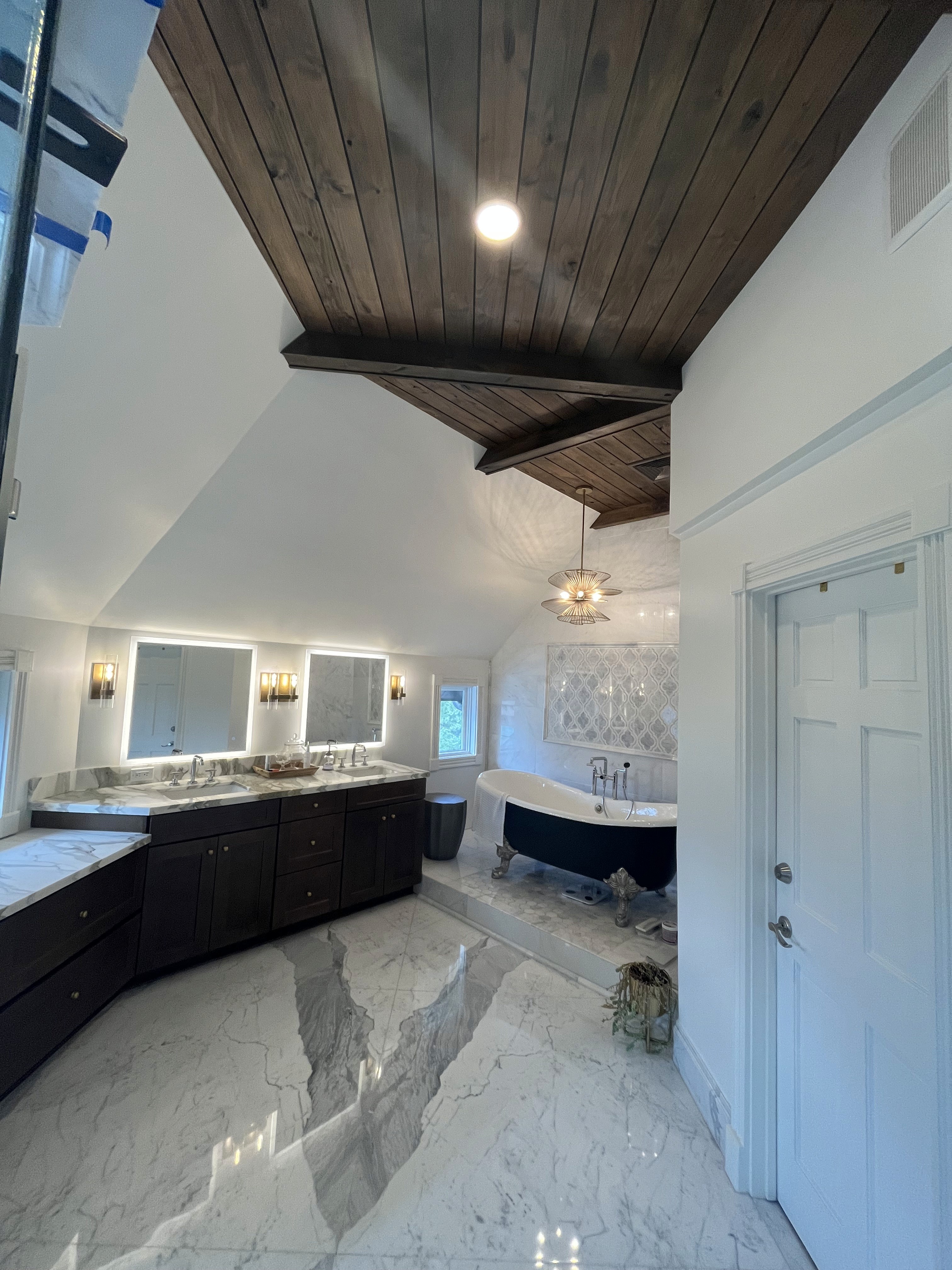 white and brown kitchen cabinet