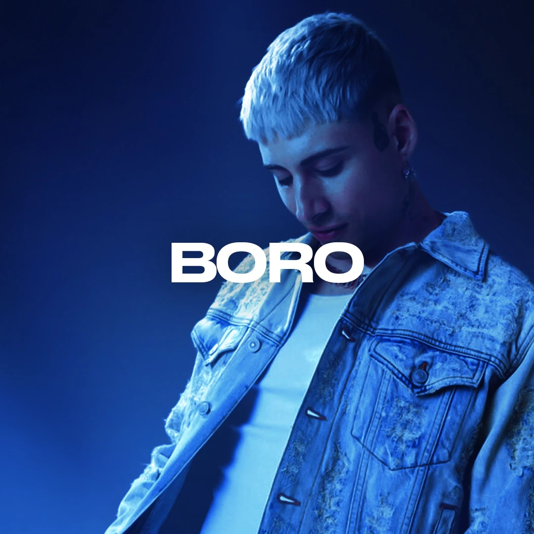 Boro in studio di registrazione.